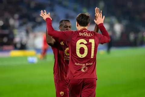 صحح هفوته بأسيست تاريخي.. سعود عبد الحميد يساهم في فوز رانييري الأول مع روما (فيديو)